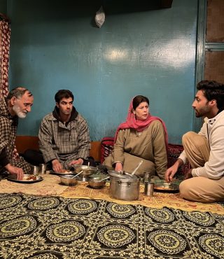 Groß (Family Bashir Dar , Mir Tawseef, Sana Javed & Mir Salman)) Groß (Family Bashir Dar , Mir Tawseef, Sana Javed & Mir Salman))
